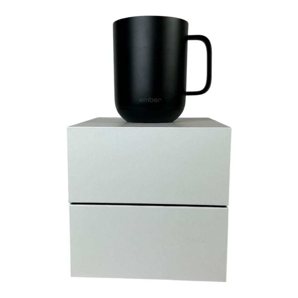 Ember Temperature Control Mug
Black 10oz - Picture 6 of 11